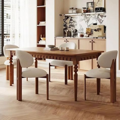Công năng sử dụng linh hoạt của bàn ăn gỗ tân cổ điển Milton