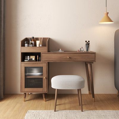 bàn trang điểm gỗ Linden vẻ đẹp tinh tế tự nhiên sang trọng