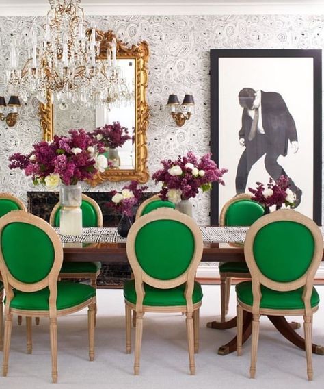 Bộ bàn ghế ăn Louis RoyaleZest vẻ đẹp cổ điển kết hợp nét tươi mới rực rỡ
