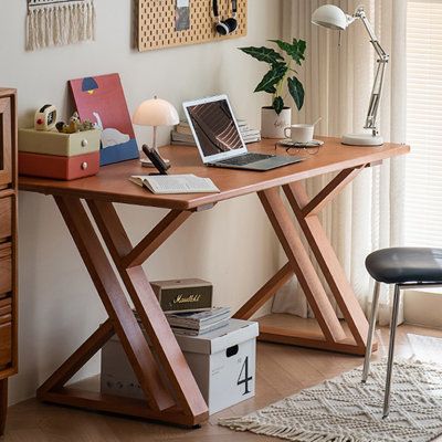 sự cá tính độc đáo trong thiết kế của bàn làm việc Woodyo