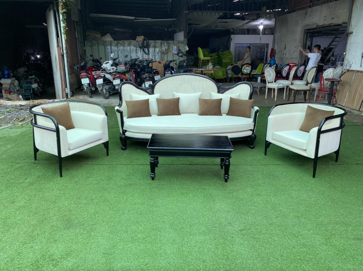 Bộ sofa phòng khách gỗ đan mây