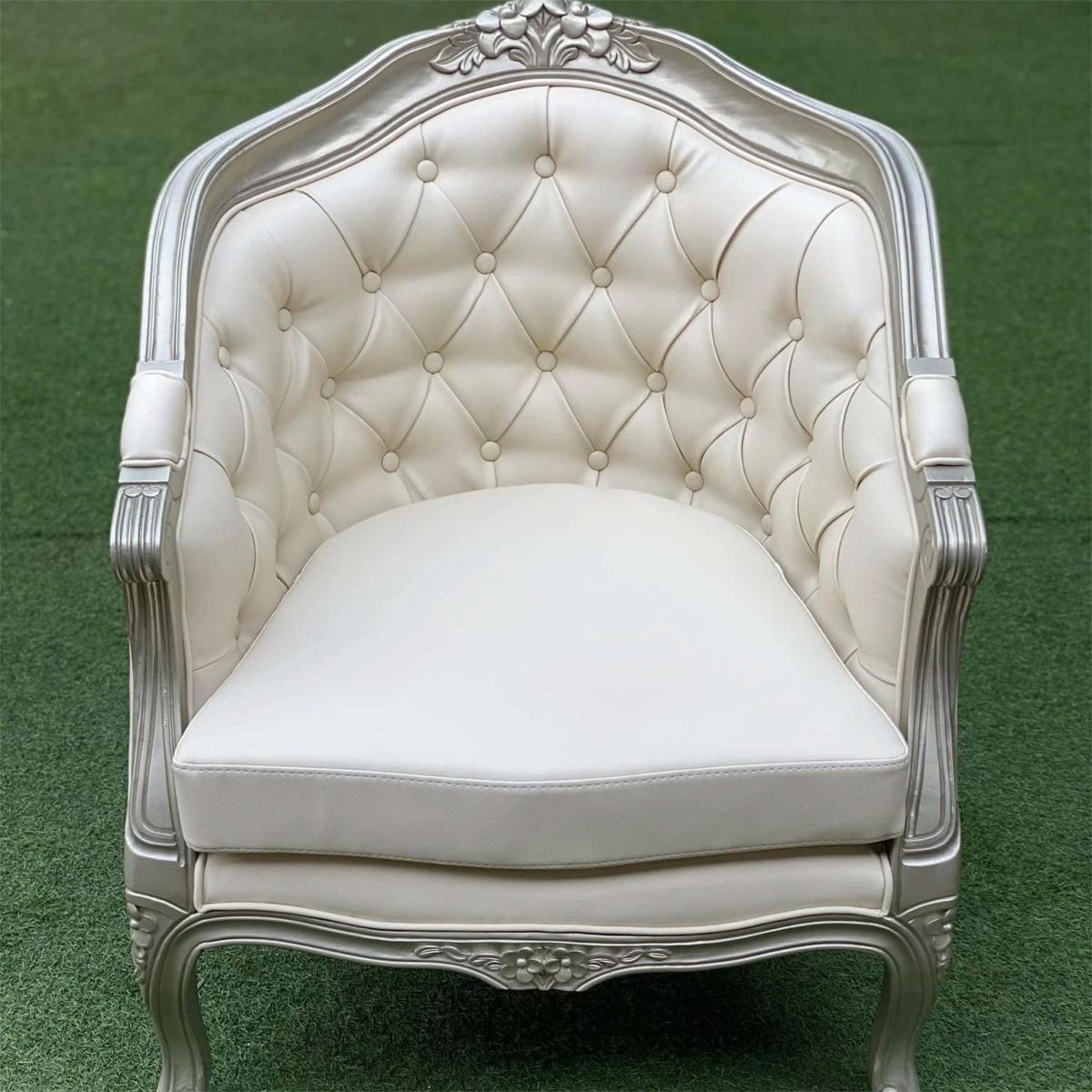 Sofa phòng khách Louis