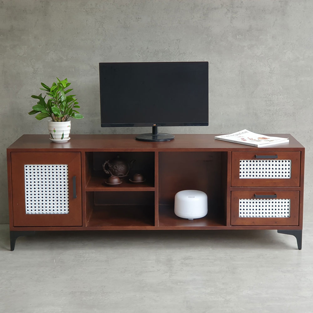 Kệ TV gỗ cao su
